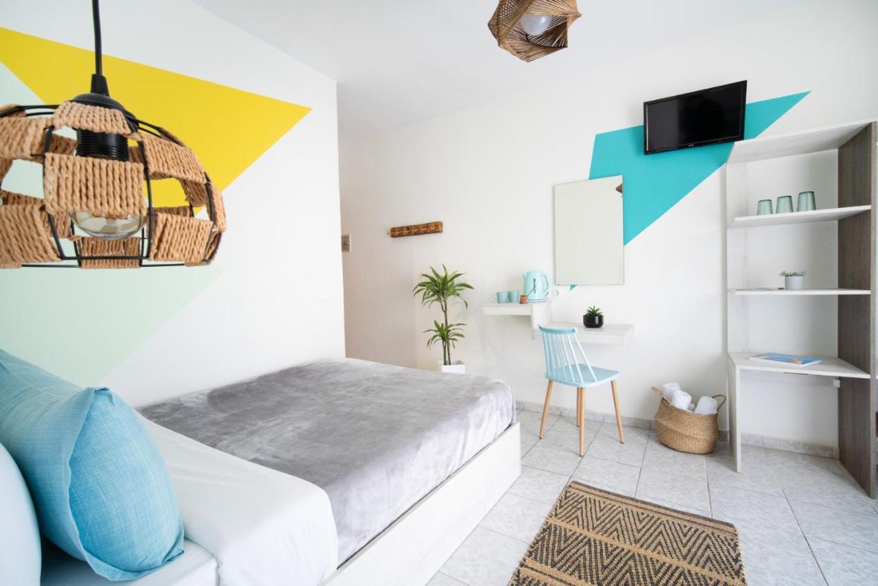 Hotel Astro Поликастрон Екстериор снимка